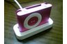 iPod Shuffle 2ème génération dans la station de charge