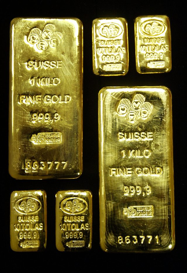 Assortiment de lingots d'or