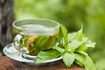 Le thé vert est un bloqueur de DHT naturel.