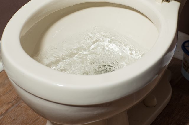 Comment éliminer l'air de toilettes Plomberie