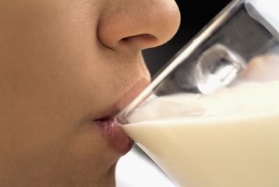 Assurez-vous de boire du lait qui est plein de calcium et important de maintenir des os sains et forts