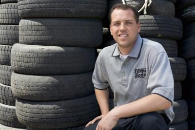 Démarrage d'une boutique utilisé pneus peut se révéler être une entreprise lucrative.