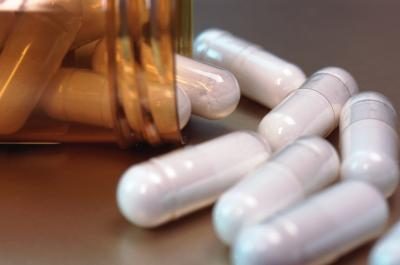 Prenez prescription d'antibiotiques pour éliminer les bactéries qui peuvent être à l'origine de la diverticulite.
