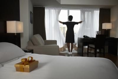 Hôtels mettent souvent deux lits extra-longs jumeaux ensemble pour former un lit king-size.