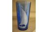 Bleu cobalt Depression Glass avec un voilier