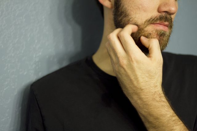 Comment faire ma barbe arrêter les démangeaisons
